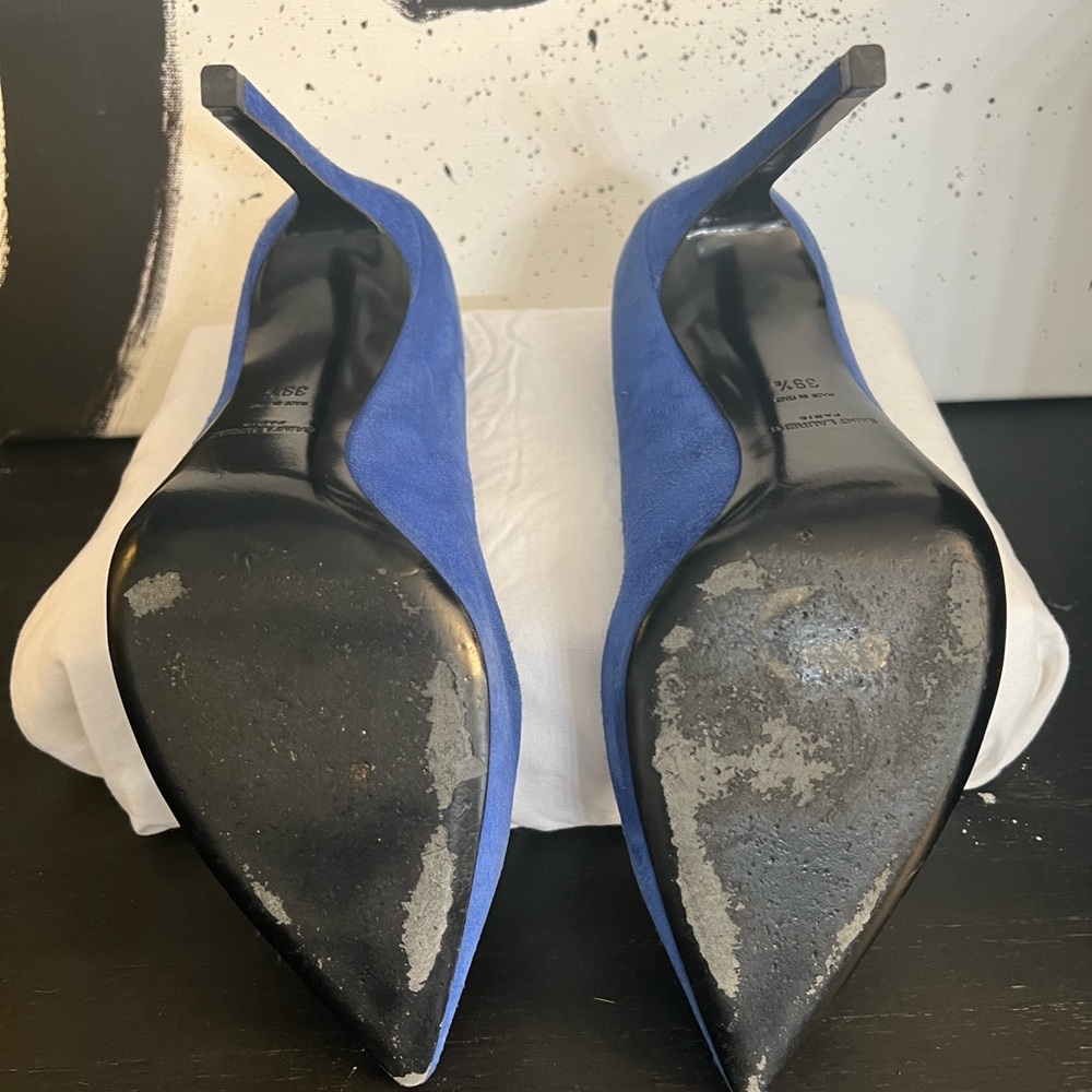 Saint Laurent Blue Seude Heels - Picture 7 of 9